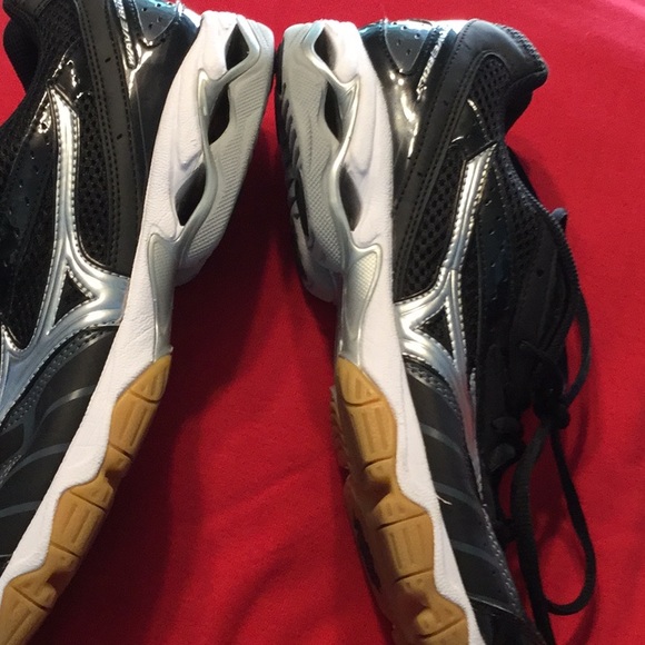 Mizino Shoes Mizino Indoor Volleyball Tennis Shoes Poshmark